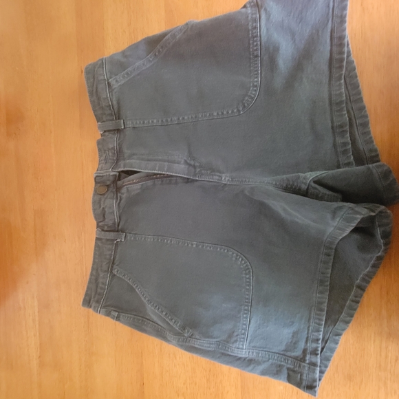 Universal Thread Gray Jean Shorts - Picture 1 of 4